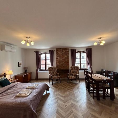 Apartament Stary Rynek 41 Posen Exterior foto