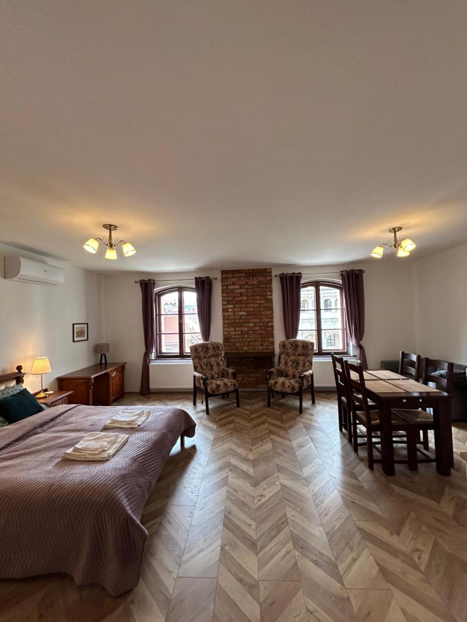 Apartament Stary Rynek 41 Posen Exterior foto